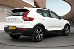 Volvo XC40 2.0 B3 Plus Dark |Trekhaak | 360° Camera | Harman/Kardon audio | Adaptieve Cruise met Stuurhulp | Voorruit verw | Stuur stoelver