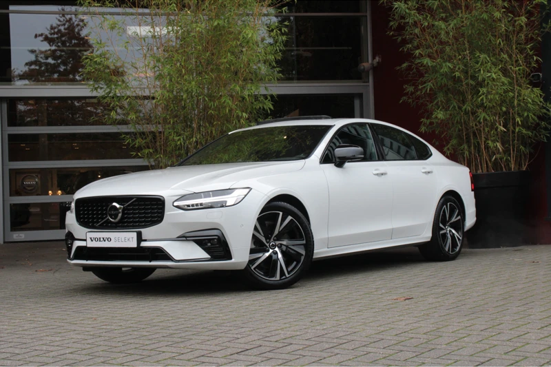 Volvo S90 B5 250pk Ultimate Dark | Luchtvering | Bowers&Wilkins | Schuifdak | Memory Seats | 360 Camera | Adaptive Cruise