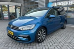 Volkswagen Touran 1.4 TSI 150 pk Highline 7p | Trekhaak uitklapbaar | Achteruitrijcamera | Panoramadak | R-Line exterieur |