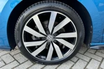 Volkswagen Touran 1.4 TSI 150 pk Highline 7p | Trekhaak uitklapbaar | Achteruitrijcamera | Panoramadak | R-Line exterieur |