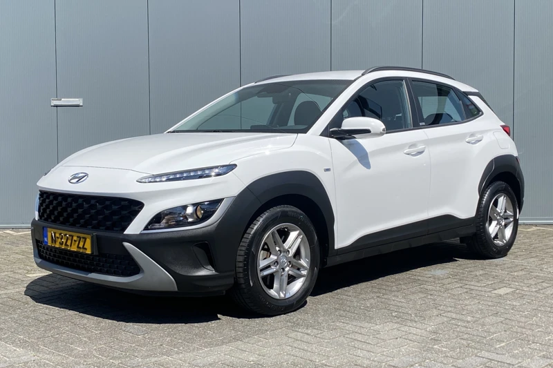 Hyundai KONA 1.0 T-GDI 120pk Comfort Smart | LED | Camera | Climate | Carplay | Navigatie | Winterpakket | Cruisecontrol | 16" Lichtmetaal |