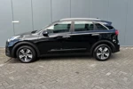 Kia Niro 1.6 Hybrid 140pk DynamicLine Automaat | Leder | Carplay | Camera | Climate | Navigatie | Parkeersensoren | Adapt. Cruisecontrol