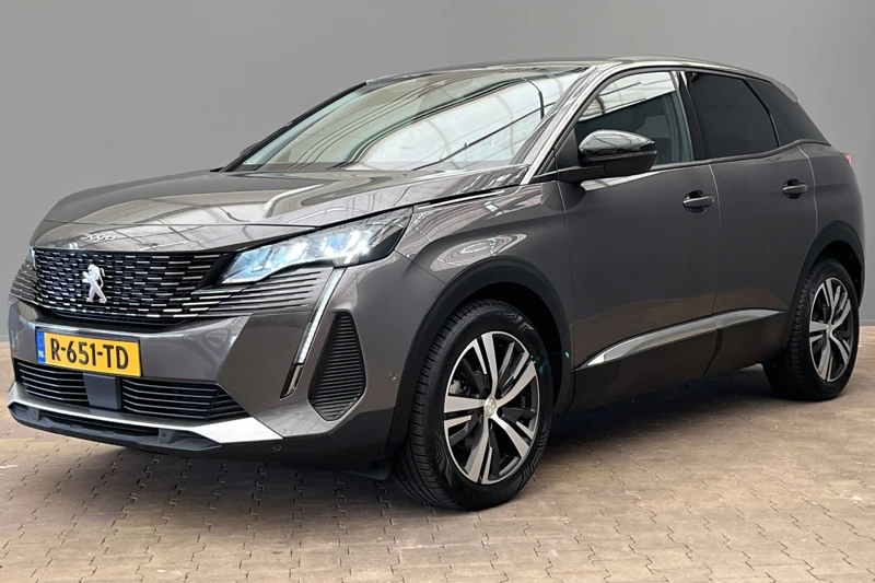 Peugeot 3008 1.2 130PK Allure Automaat | Camera | Digitaal Dashboard | Stoelverwarming | LED | Apple/Android Carplay |