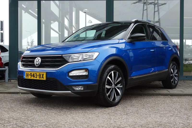 Volkswagen T-Roc 1.5 TSI 150PK 7-DSG Automaat Style Business | Navigatie | Parkeersensoren | Stoelverwarming |