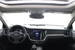 Volvo V60 Cross Country B5 AWD | Panoramisch schuif/kanteldak | Bowers & Wilkins | Head-up display | Stoel & Stuurwielverwarming | Parkeer