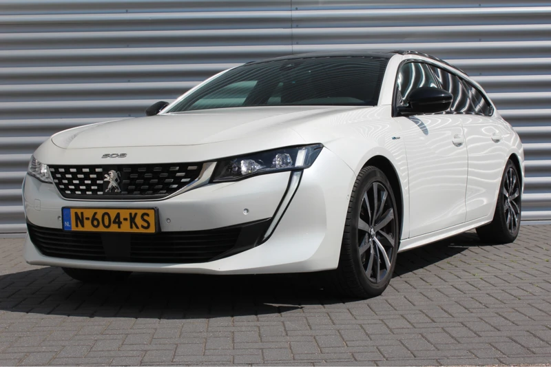 Peugeot 508 SW 1.6 HYBRID 225PK GT PREMIÈRE AUTOMAAT / NAVI / LEDER / CLIMA / PDC / AGR / 18" LMV / CAMERA / KEYLESS / PANO. DAK / FULL-LED