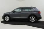 Volkswagen Tiguan Life Business 2.0 TDI 150pk DSG/Automaat | 100% Dealeronderhouden | Trekhaak Elektrisch uitklapbaar | Adaptive cruise control |