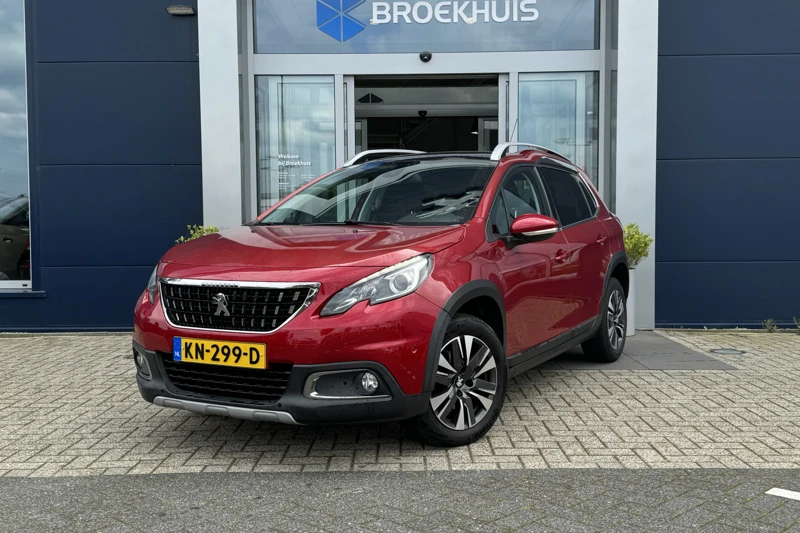 Peugeot 2008 1.2 PureTech Allure | Pano | Camera | Trekhaak | Cruise Control | Navi | Carplay | Climate