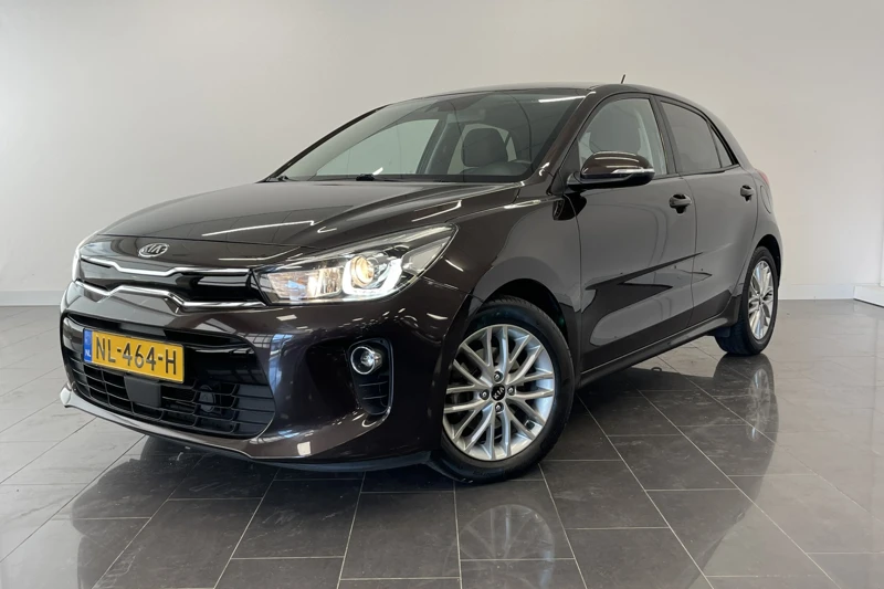 Kia Rio 1.0 TGDI First Edition | Navigatie | Airco | Carplay | DAB+ | Camera | Keyless | Getint glas |