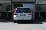 Volvo V70 D4 Summum (5-Cilinder) | Bi-Xenon | Navigatie | Leder | Afn. Trekhaak | Cruise Control | 18 Inch | Nieuw Roetfilter