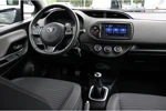 Toyota Yaris 1.0 VVT-I CONNECT | NL-AUTO! | APPLE CARPLAY/ANDROID AUTO | CAMERA | AIRCO | CRUISE | BLUETOOTH | LM. VELGEN | TREKHAAK