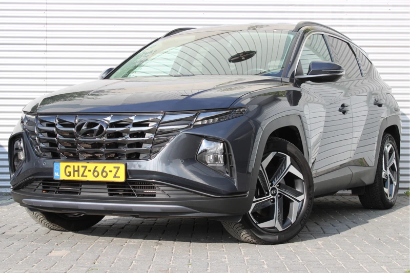 Hyundai Tucson 1.6 T-GDI PHEV Comfort Smart 4WD 265pk Automaat | Navigatie | Stoelverwarming | 19"LMV | Adaptive Cruise | Lane-Assist | Achteru