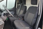 Ford Transit Custom 290 2.2 TDCI L2H1 | Airco | Trekhaak | 3-zits | Parkeersensoren |