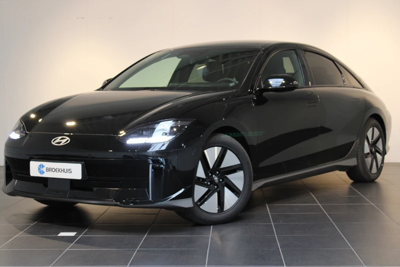 Hyundai IONIQ 6 Connect 77 kWh | €11.394,- Voorraad Voordeel! | 612km range |