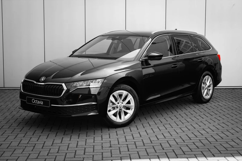 Škoda Octavia Combi Business Edition | Achteruitrijcamera | Chromen grille | Cruise control met speedlimiter