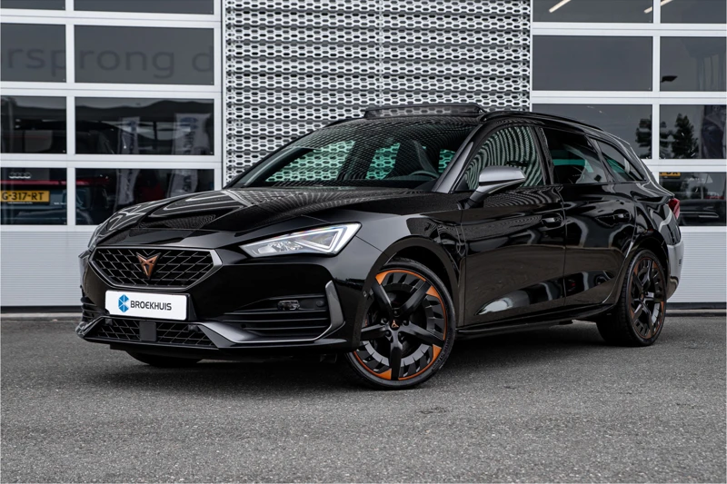 CUPRA Leon Sportstourer 1.4 e-Hybrid VZ Copper Edition | Panoramadak | Lederen bekleding |