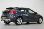 Volvo V40 Cross Country T3 152PK Nordic+ | Stoelverwarming | Parkeerverwarming | LED | Verwarmde Voorruit | Navigatie