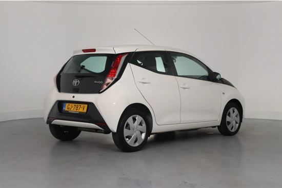 Toyota Aygo 1.0 VVT-i x-play | Multimedia-Scherm | Camera | Airco | Bluetooth | Elektrische Ramen