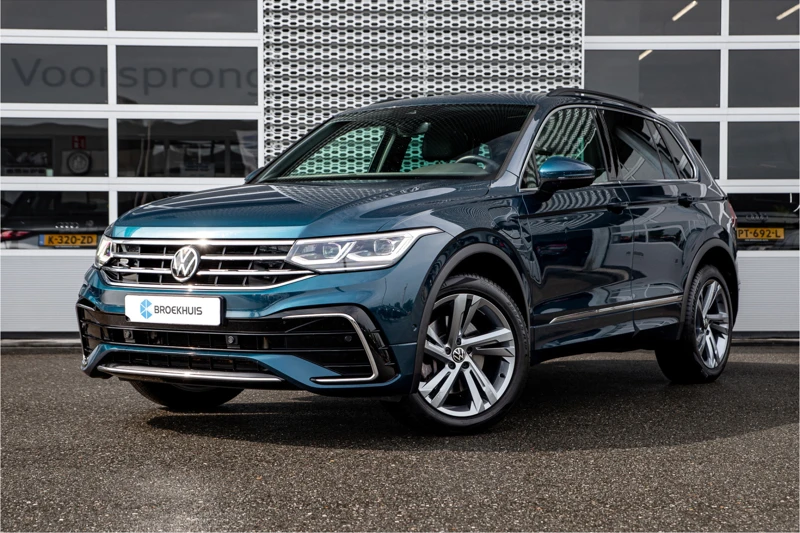 Volkswagen Tiguan R-Line Business 1.4 TSI eHybrid 180 kW/245 pk | Panorama Dak |