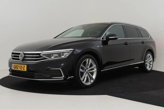 Volkswagen Passat Variant 1.4 TSI 218PK PHEV GTE Business | Matrix LED Koplampen | Digitaal Dashboard | 360 Camera | Stoelverwarming | Trekhaak |