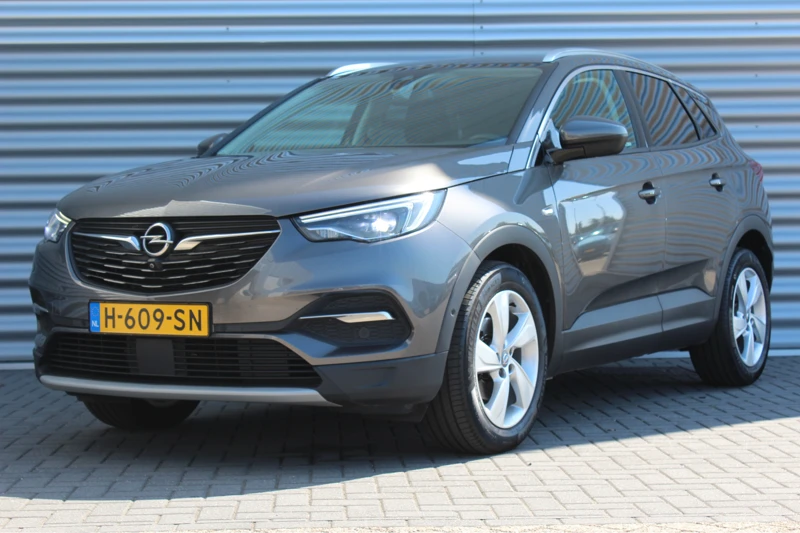 Opel Grandland X 1.2 TURBO 130PK INNOVATION+ AUTOMAAT / NAVI / LEDER / CLIMA / AGR / PDC / 18" LMV / CAMERA / KEYLESS / LED-MATRIX / WINTERPAKKET