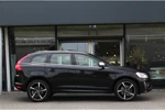 Volvo XC60 T5 R-Design | Adaptive Cruise | Bi-Xenon | LED | Camera | Panoramadak Stuur/Stoelverwarming | 20 inch | BLIS | Trekhaak