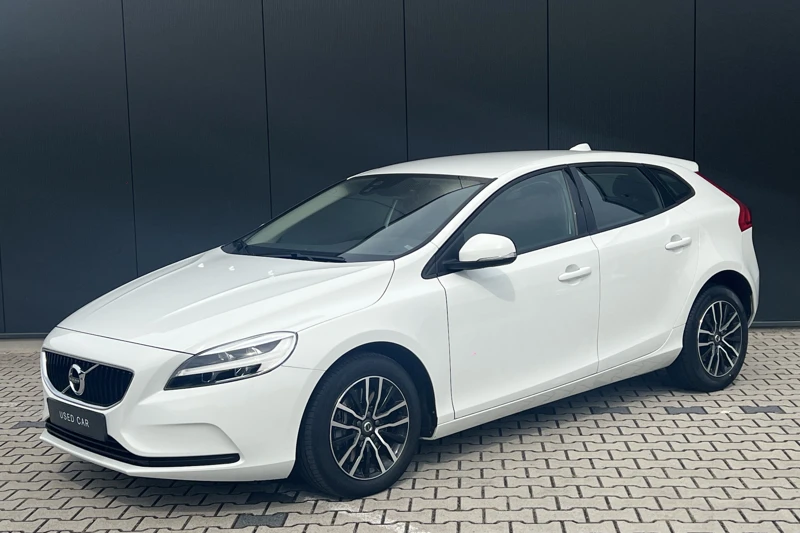 Volvo V40 T2 Automaat Polar+ | Verwarmde Voorruit | LED | Stoelverwarming | Cruise Control