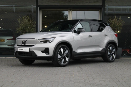 Volvo XC40 Single Motor Essential | Camera | Cruise Control | Trekhaak | 19 Inch | Zwart dak | € 2.000 Subsidie