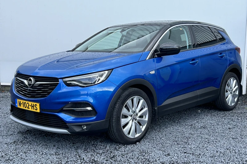 Opel Grandland X 1.6 Turbo 180pk Automaat | TREKHAAK 1600kg | AGR stoelen | Panoramadak | Stoelverwarming vóór en achter | Stuur- en voorruitverw