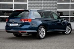 Volkswagen Passat Variant 1.4 TSI PHEV GTE Business | Panoramadak | Lederen bekleding | Navigatie