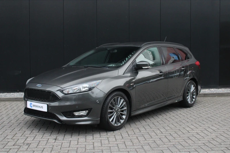 Ford Focus Wagon 1.0 140PK ST-Line | Winter-Pack | Stuur/Stoelverwarming | Apple Carplay | 4-Season Banden | Privacy Glass | Cruise Control