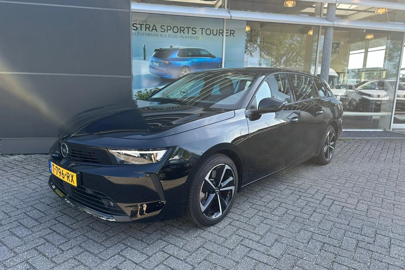 Opel Astra Sports Tourer 1.6 Hybrid Level 2