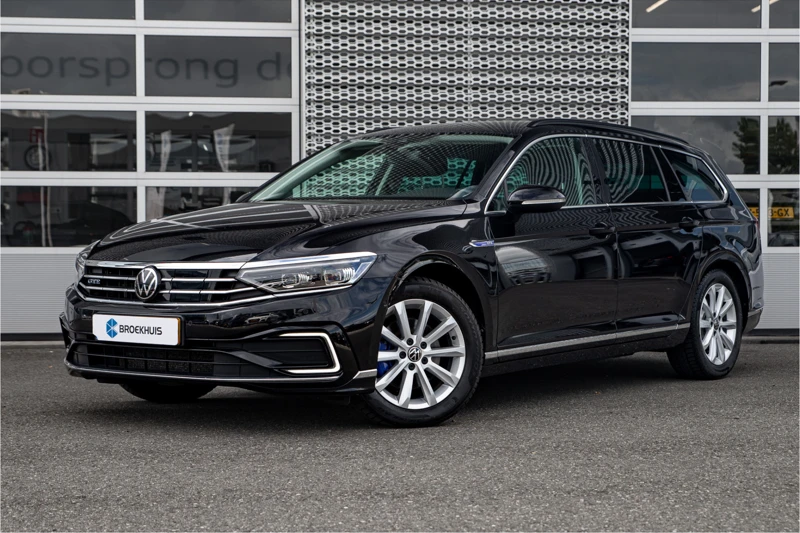 Volkswagen Passat Variant GTE Business 1.4TSI 218pk | Trekhaak | Matrix | Sfeerverlichting |