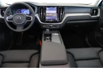 Volvo XC60 T6 350PK AWD Ultimate Dark | 360º view | Trekhaak | HUD | Panoramadak | Adapt LED