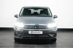 Volkswagen Touran 1.5 TSI 150 pk R-line 7p 7-DSG | Trekhaak | Standkachel | A-uitrij camera |