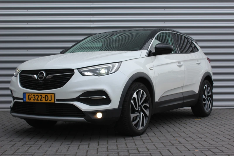 Opel Grandland X 1.6 TURBO 180PK ULTIMATE AUTOMAAT / NAVI / LEDER / CLIMA / FULL-LED / 19" BI-COLOR / CAMERA / KEYLESS / ADAPT. CRUISECONTROL / T