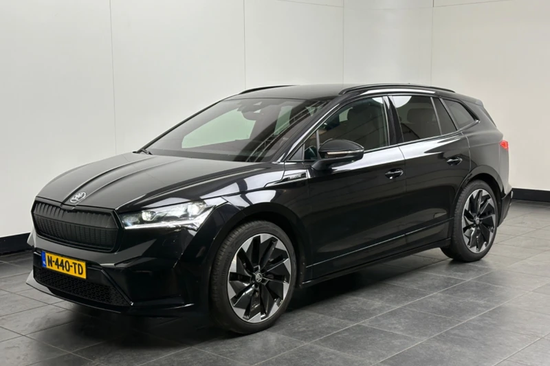 Škoda Enyaq iV 60 180PK Sportline | NAVIGATIE | SPORT INTERIEUR