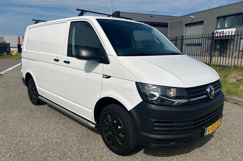 Volkswagen Transporter(6)(grijs kenteken) Transporter(6)(grijs kenteken) Bestelwagen 2.0 75KW / 102 pk TDI EU6 WB 3000 MM 5 versn. Hand