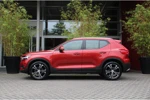 Volvo XC40 T2 Automaat Business Pro | Adaptive Cruise | Dodehoeksensoren | Trekhaak | Camera | Apple Carplay | Keyless