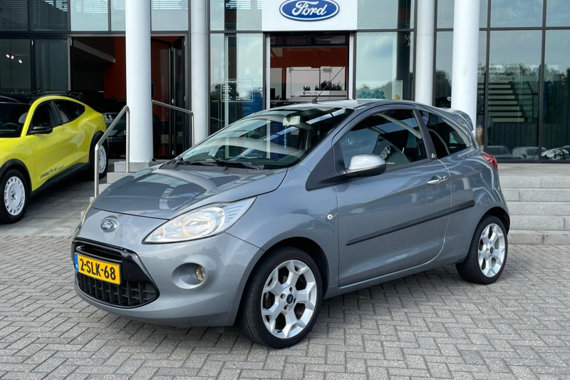 Ford Ka 1.2 Karakter | 100% Dealer o.h. | Stoelverwarming | Parkeer Sensoren | Bluetooth | Climate Control | Design pakket | 16 inch | S