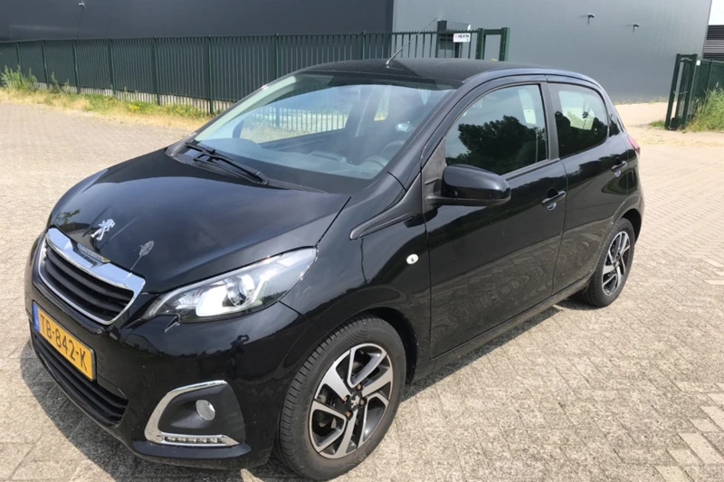 Peugeot 108 1.0 e-VTI 74PK ALLURE / NAVI / CLIMA / LED / 15" LMV / CAMERA / BLUETOOTH / 1E EIGENAAR / NIEUWSTAAT !!