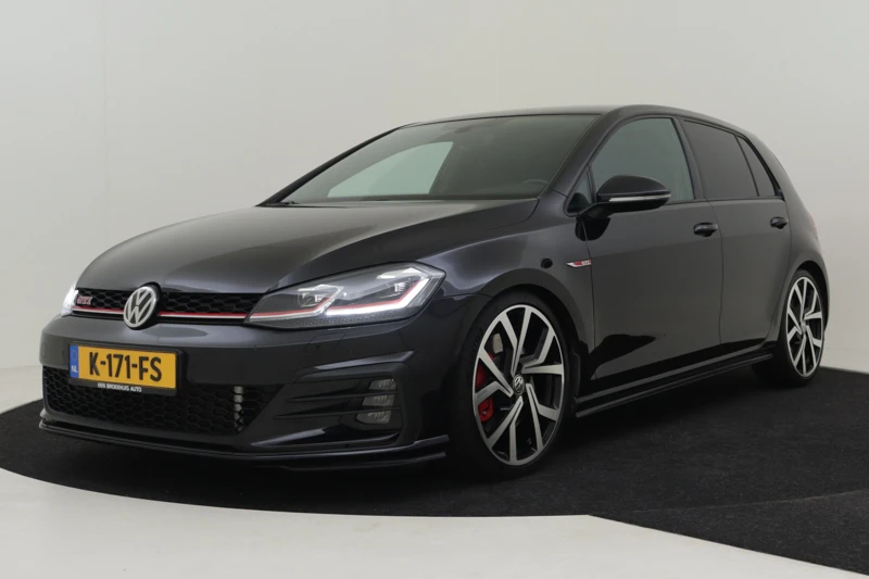 Volkswagen Golf 2.0 TSI 245PK GTI Performance | Digitaal Dashboard | Stoelverwarming | Navigatie | Adaptieve Cruise Control | LED Koplampen | LE