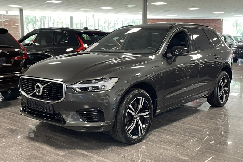 Volvo XC60 T8 AWD Recharge R-Design | Bowers & Wilkins | Trekhaak | 360° Camera | Adaptieve Cruise Control | Full LED Meesturende koplampen