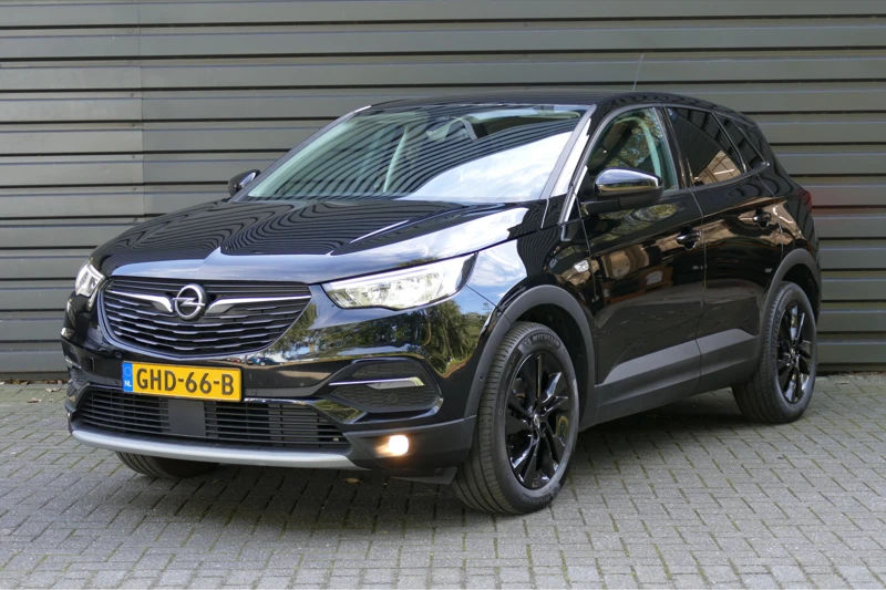 Opel Grandland X 1.2 TURBO 130PK GS LINE AUTOMAAT / NAVI / CLIMA / LED / PDC / AGR / 18" LMV / WINTERPAKKET / BLUETOOTH / CRUISECONTROL / 1E EIGE