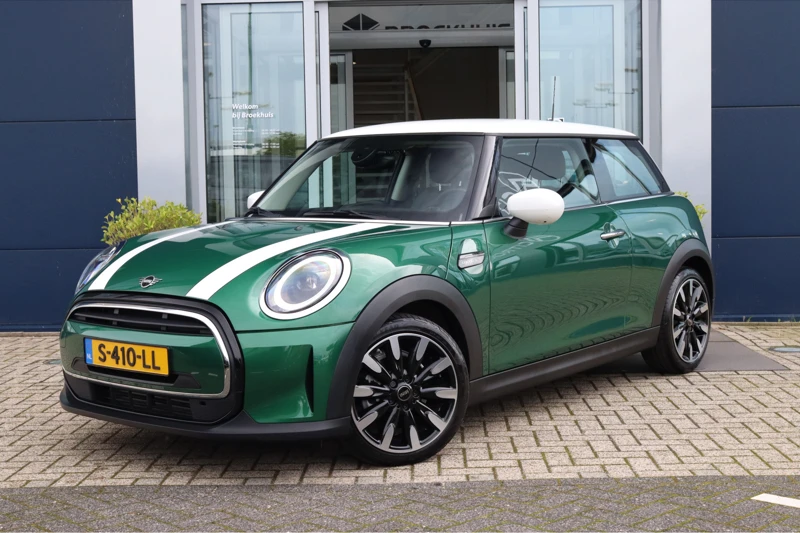 MINI Cooper 1.5 Camden Automaat | PDC achter | Carplay | Navi | Cruise Control | LED