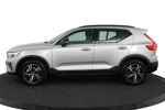 Volvo XC40 B4 Plus Dark | Visual Park Assist (incl. 360˚ view) | Adaptieve cruise control incl. BLIS | Elektrisch verstelbare stoelen incl.