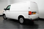 Volkswagen Transporter 2.0 TDI L1H1 110PK Comfortline | NAVI BY APP | TREKHAAK | AIRCO | ALCANTARA