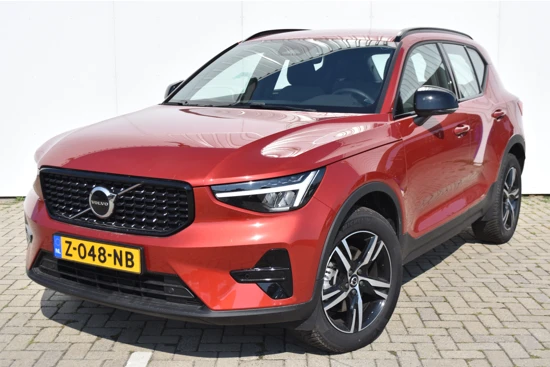 Volvo XC40 B4 Plus Dark #FusionRed #Trekhaak #Reservewiel #2.495KM!!