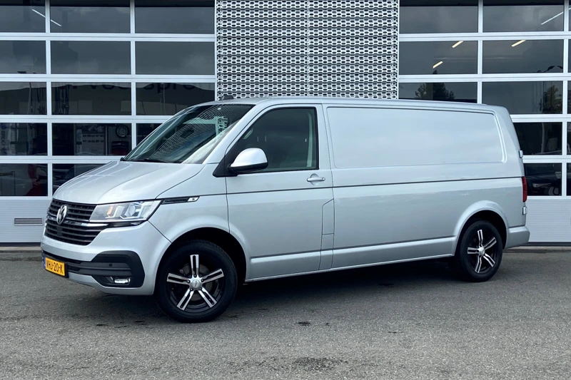 Volkswagen Transporter DSG 150 | L2 | Highline | eco Leder | Navigatie | Camera | Trekhaak | Multistuur