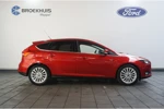 Ford Focus 1.0 Titanium Edition | Orig. NL | Navi | Clima | Cruise | Parkeersensoren Voor + Achter | Trekhaak | Voorruitverwarming |